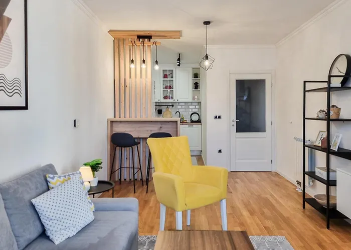 Modern 1Br Apt With Workspace, Ideal For Long Stays